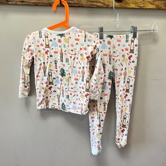 Vivie and Ash Christmas Holiday Kids‎ Two-Piece Pajamas- Sz. 4/5T - Picture 1 of 4